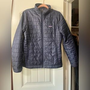Women’s Patagonia puff / down jacket